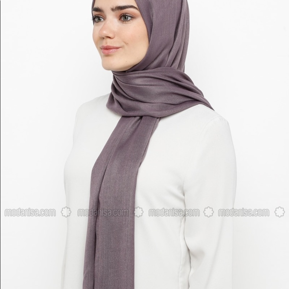 Several beautiful scarfs (hijabs)